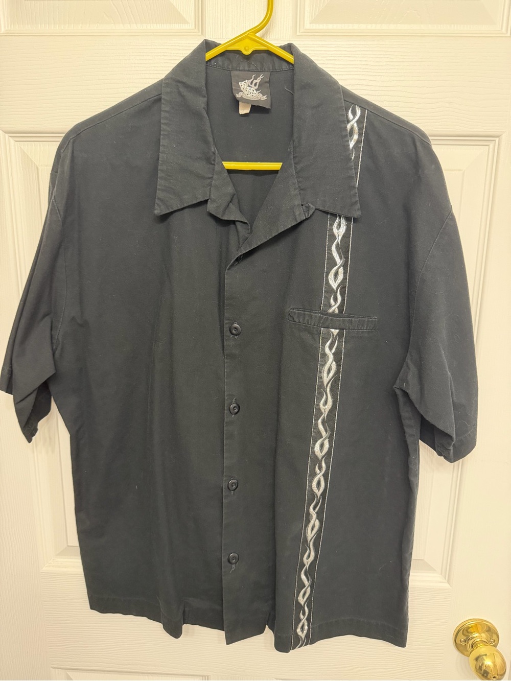 Men's Short-Sleeve Black Button-Down Shirt with Vertical Embroidered Stripe
